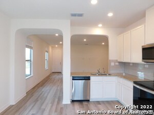 Building Photo - 11215 Aristides