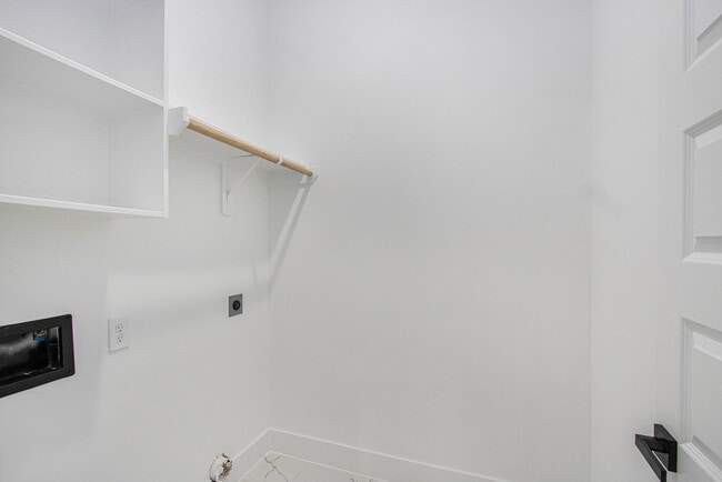 Building Photo - 3652 Seabrook St