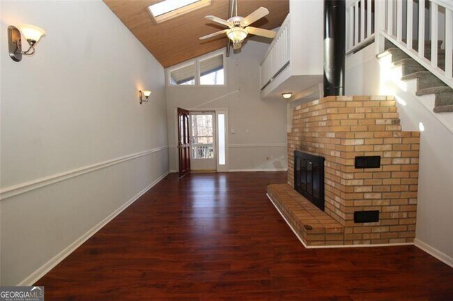 Building Photo - 9240 Nova Dr