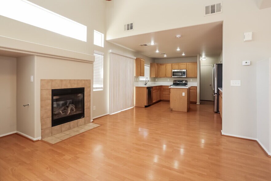 Building Photo - 6238 Morning Wing Dr