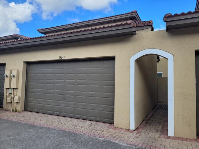 Building Photo - 14648 SW 14th St