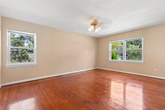 Building Photo - 3102 Conway St