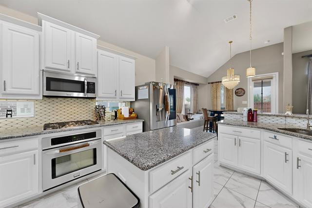 Building Photo - 2345 Fountain Gate Dr