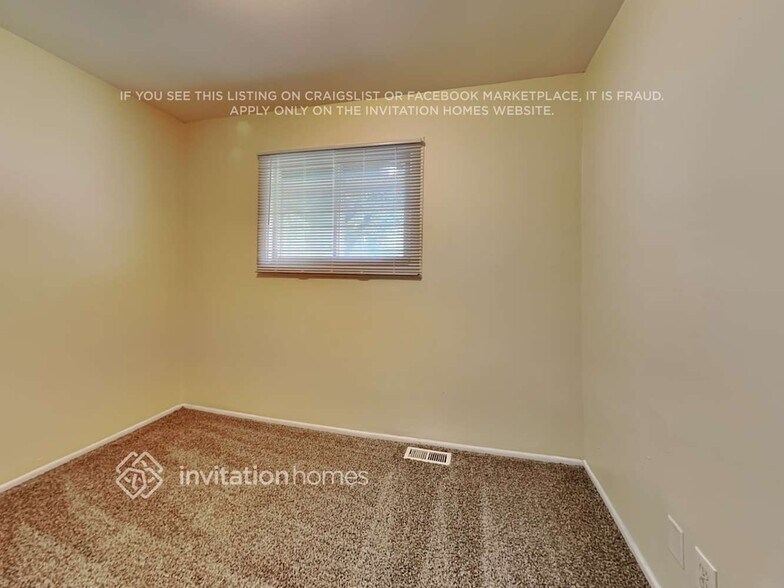Building Photo - 189 N Pinecrest Rd