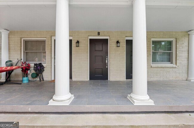 Building Photo - 866 Briarcliff Rd NE