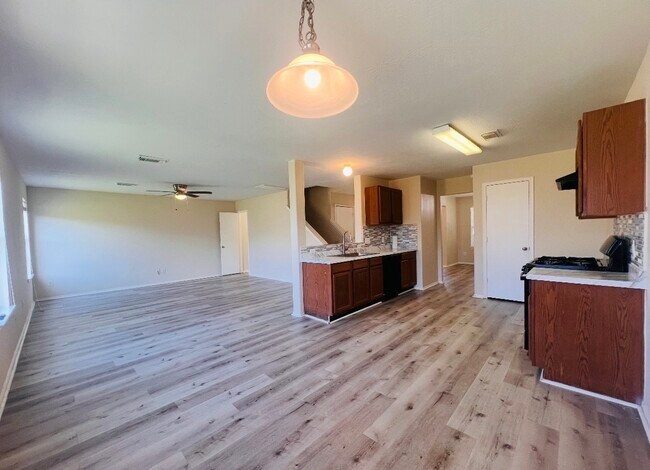 Building Photo - 21231 Linden House Ct