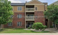 Building Photo - 105 Glengarry Dr