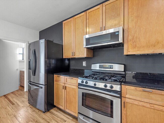 Building Photo - 4421 Eigel St