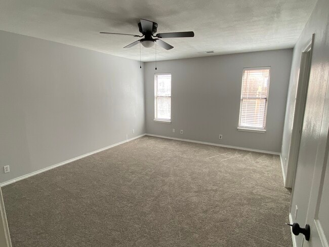 Building Photo - 4528 Lanham St