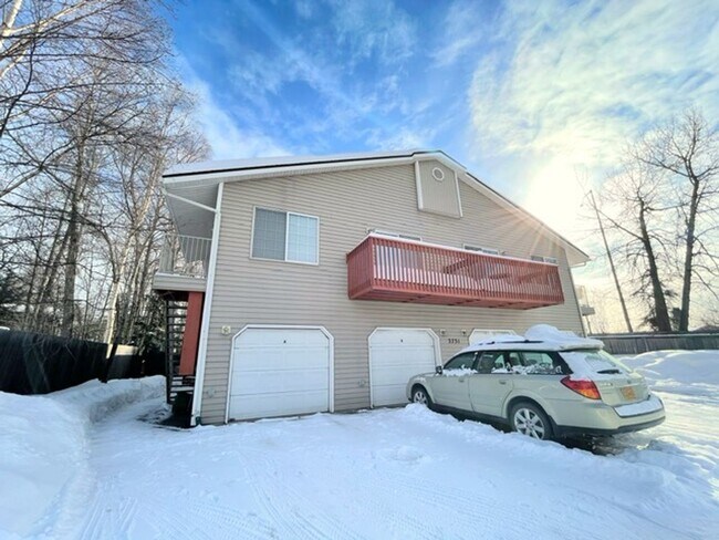 Building Photo - 2731 Lee St