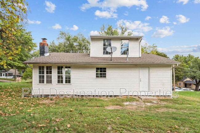 Building Photo - 4041 Ruby Ave