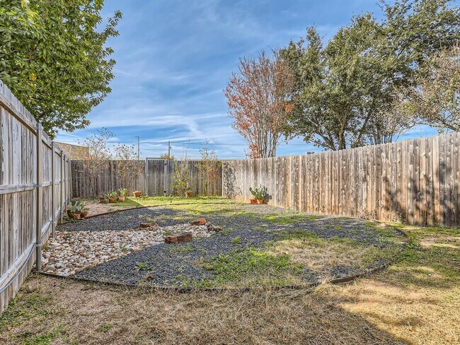 Building Photo - 2210 Onion Creek Pkwy