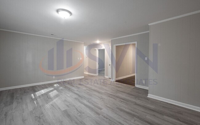 Building Photo - 1324 Bungalow Ave