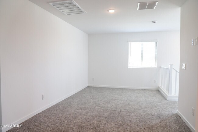 Building Photo - 7449 W Nicolet Ave