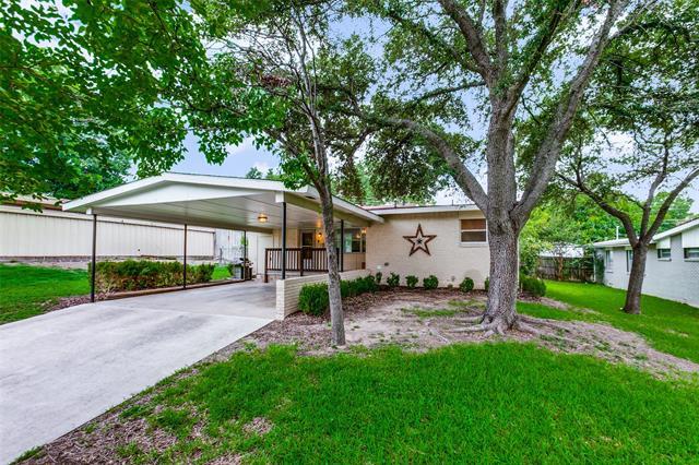 Primary Photo - 2130 Forest Oaks Dr