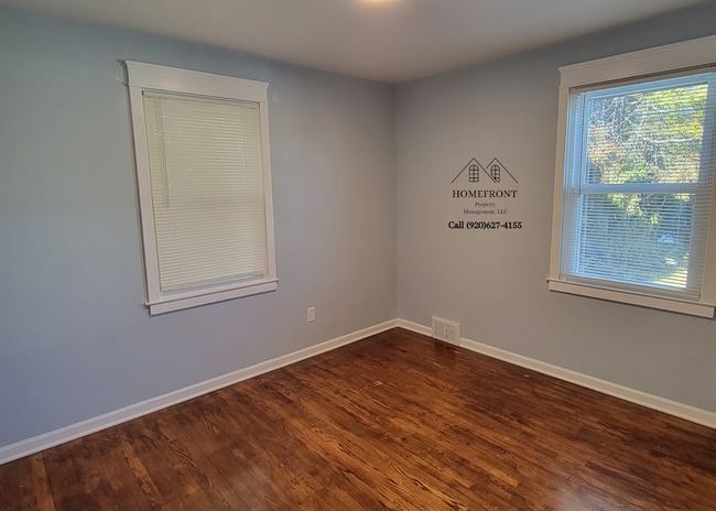 Building Photo - 1104 Pershing Ave