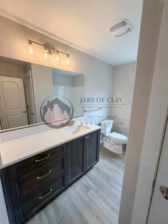 Building Photo - 1333/1335 Oppek St NE #2023-LL765