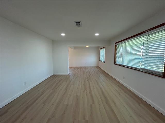 Building Photo - 720 Sandell Dr