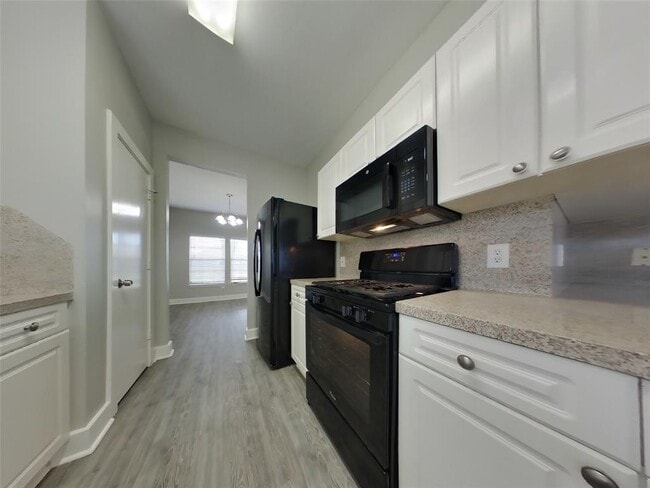 Building Photo - 15839 S Alley Ct