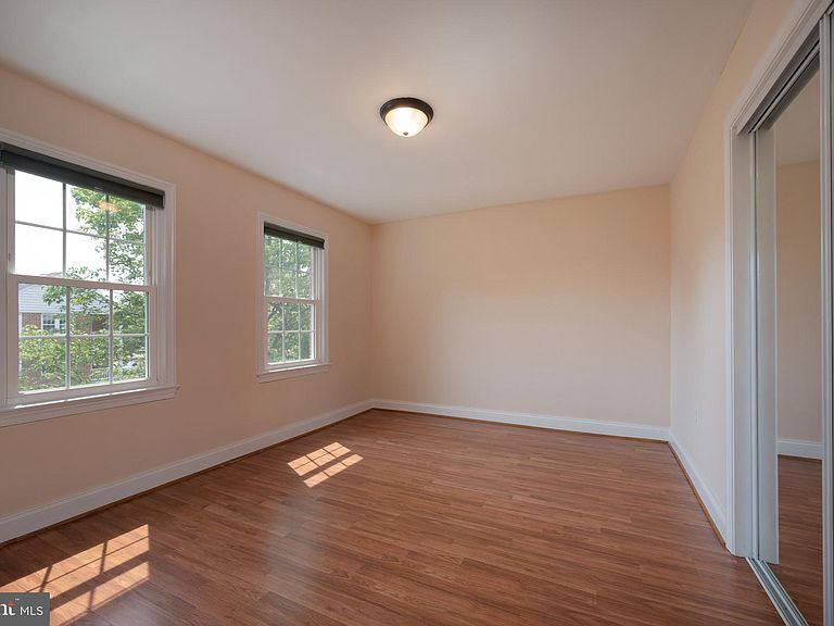 Building Photo - 6726 W Wakefield Dr