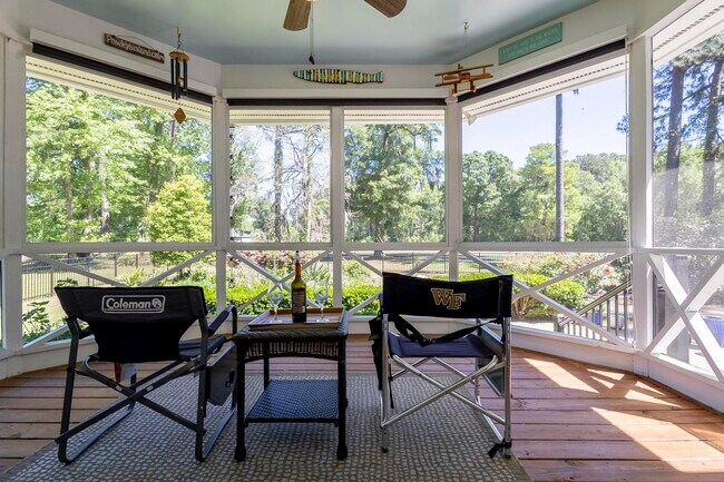 Building Photo - 133 Old Augusta Dr