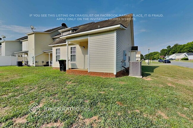 Building Photo - 101 Blackthorne Ct