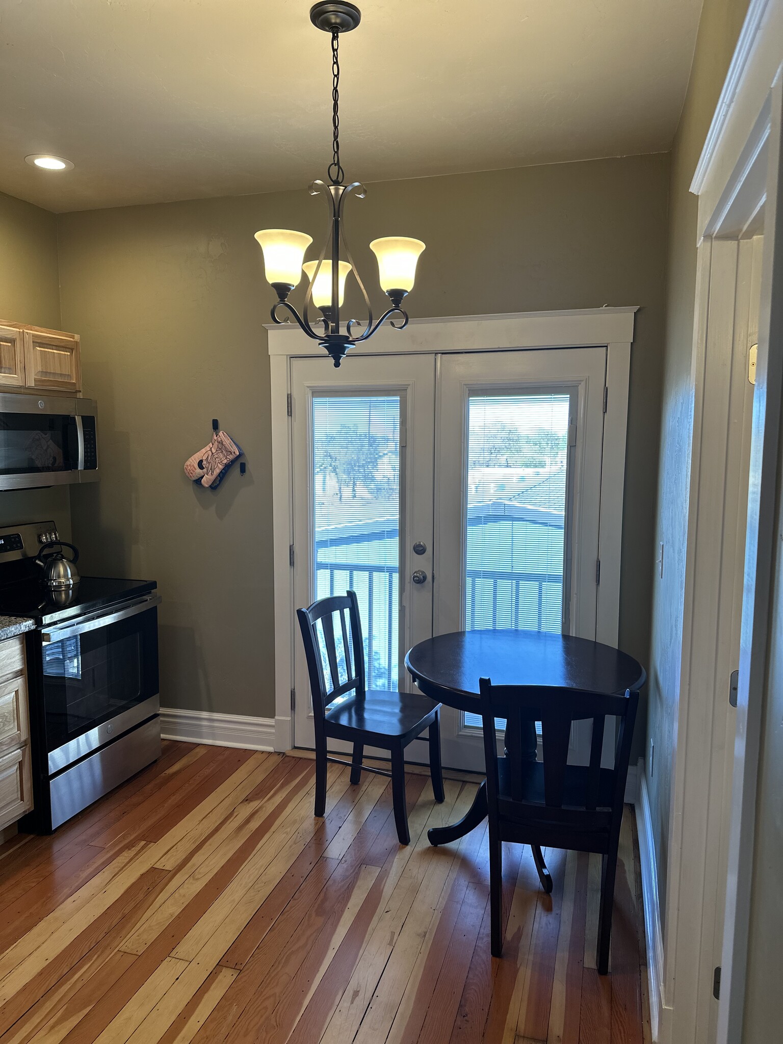 Building Photo - 1309 Michigan Ave