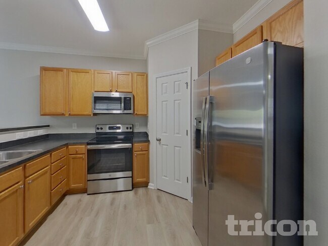 Building Photo - 369 Drooping Leaf Rd