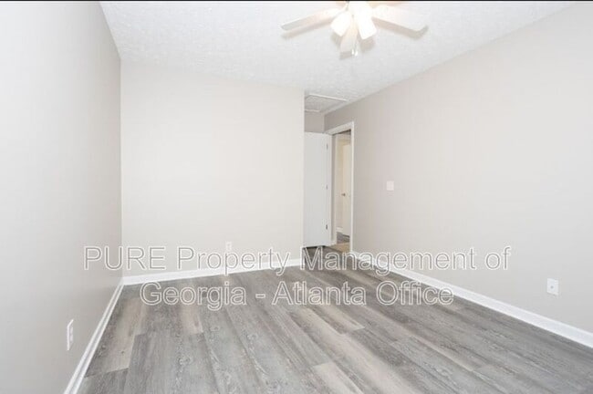 Building Photo - 3107 Waterford Ct