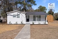 Building Photo - 1315 Cade Hill Ave