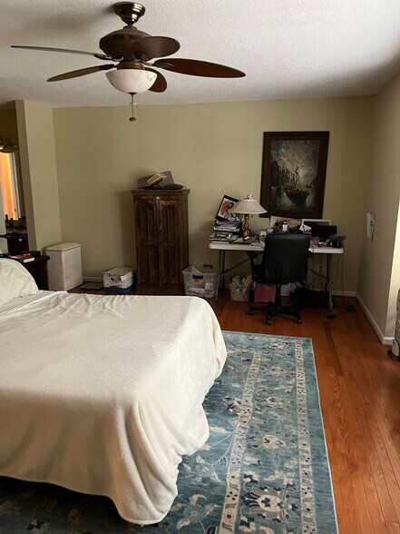 Building Photo - 125 Lost Tree Rd