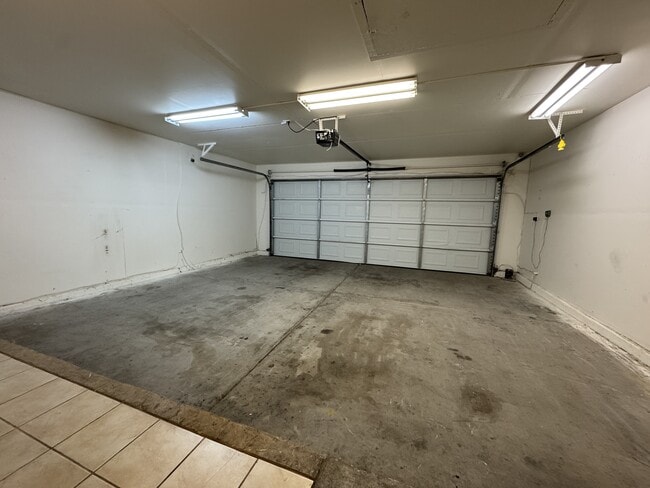 Building Photo - 830 Coastal Beach Rd