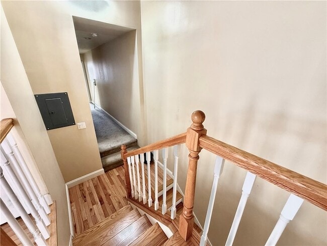 Building Photo - 860 Western Ave