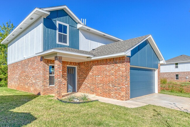 Building Photo - Brand New Construction!  Lawn care included!