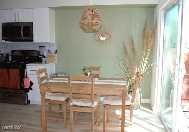 Building Photo - 1307 Southport Dr