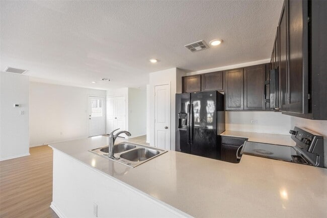 Building Photo - 1125 Largemouth Ln