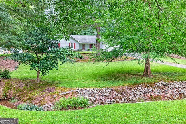 Building Photo - 129 Springbrook Dr