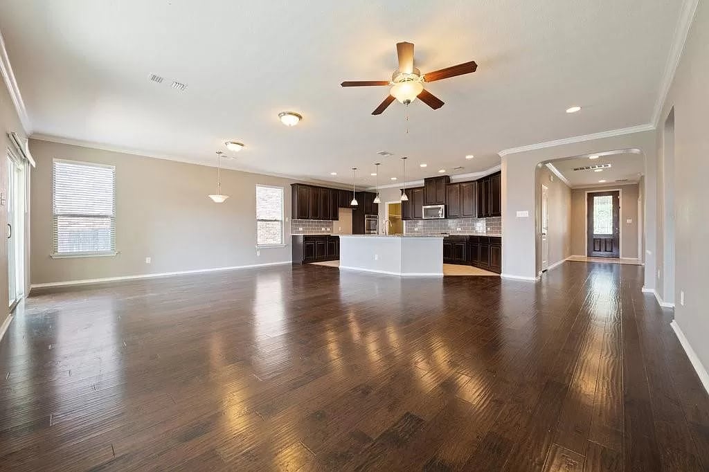 Building Photo - Room in House on Calla Lily Boulevard