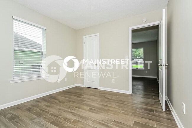 Building Photo - 4 Bedroom Pet-Friendly Home in STOCKBRIDGE, GA with Main Street Renewal