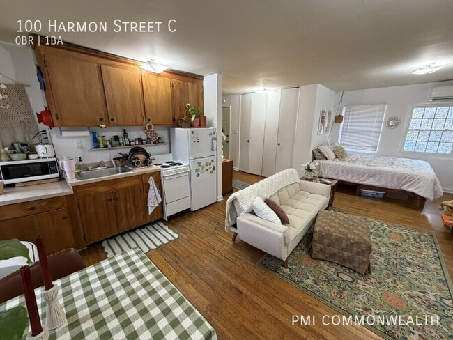 Building Photo - 100 Harmon St