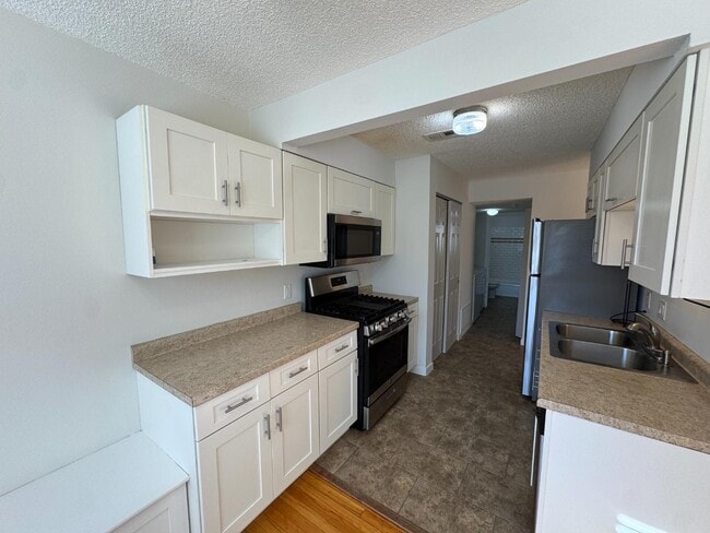 Building Photo - 255 N Michigan St