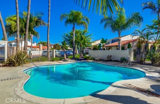 Building Photo - 7030 Seawind Dr