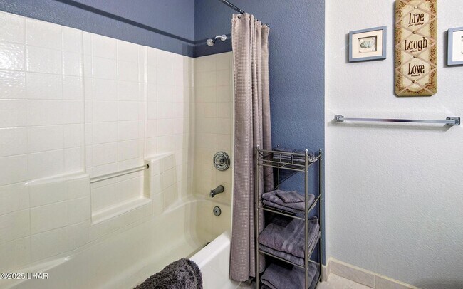 Building Photo - Long Term Furnished Condo