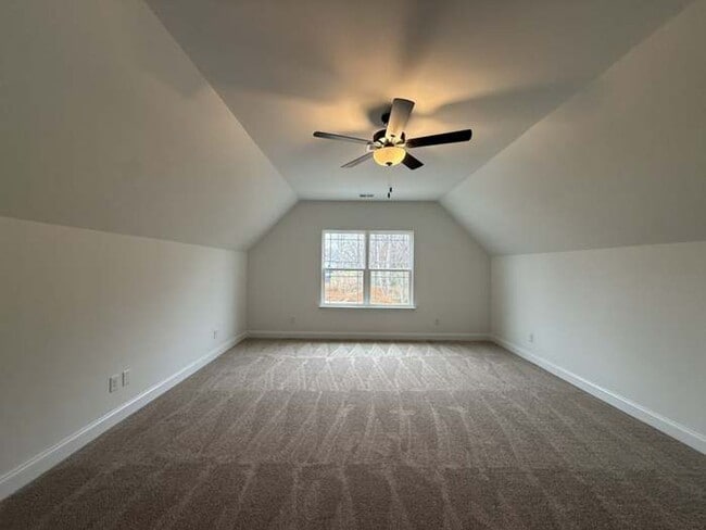Building Photo - 2102 Melanie Dr