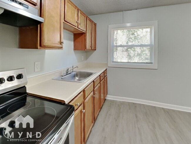 Building Photo - 3754 Clovis Ct NW