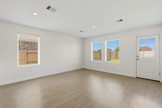 Building Photo - 9323 Speckled Trout Dr
