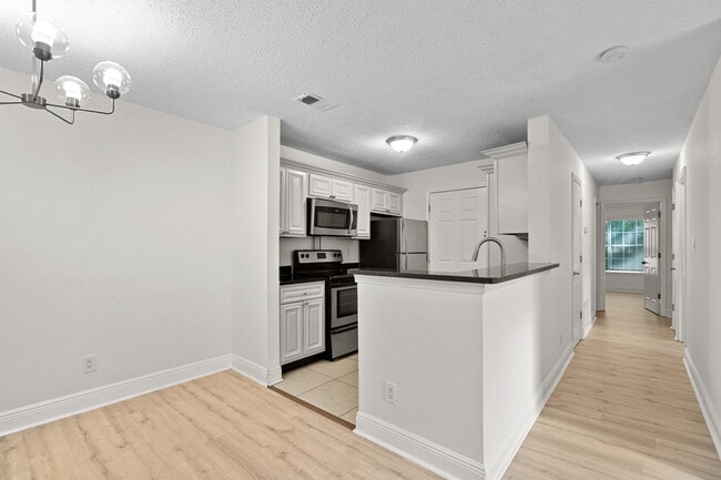 Building Photo - 5207 Santa Fe Pkwy