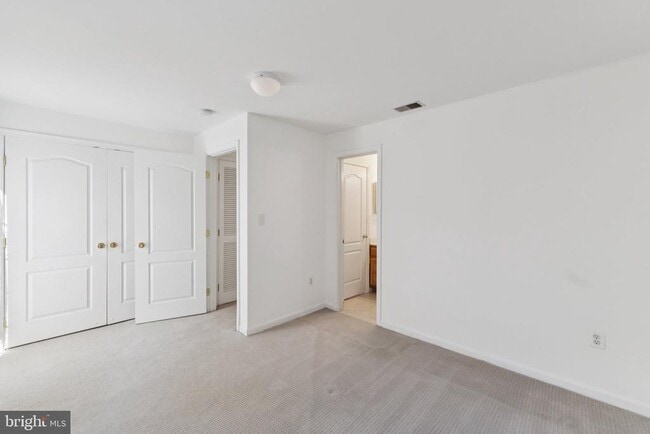 Building Photo - 13965 Sawteeth Way