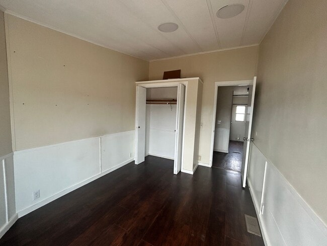 Building Photo - 3 bed 2 bath Home in Hamilton