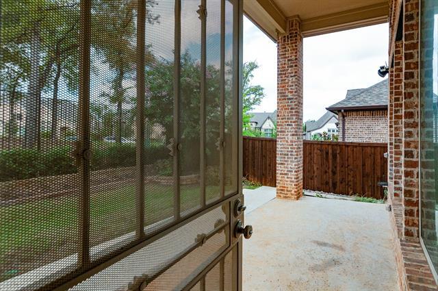 Building Photo - 1231 Huron Dr